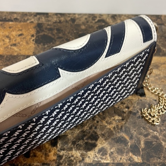 Michael Kors Whitney MK large graphic logo chain wallet - Picture 6 of 15